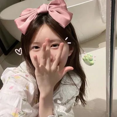 红唇相吻